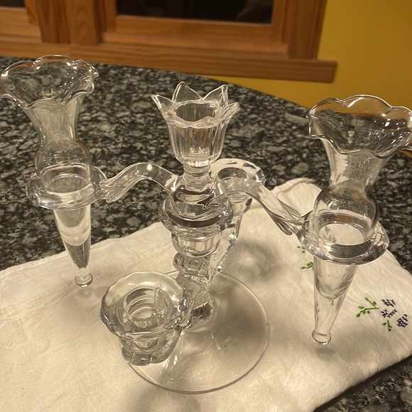 Cambridge Arms 3 Light Candelabra
with Epergne Vases Set, Vintage Glass c.1940s - Picture 2 of 6